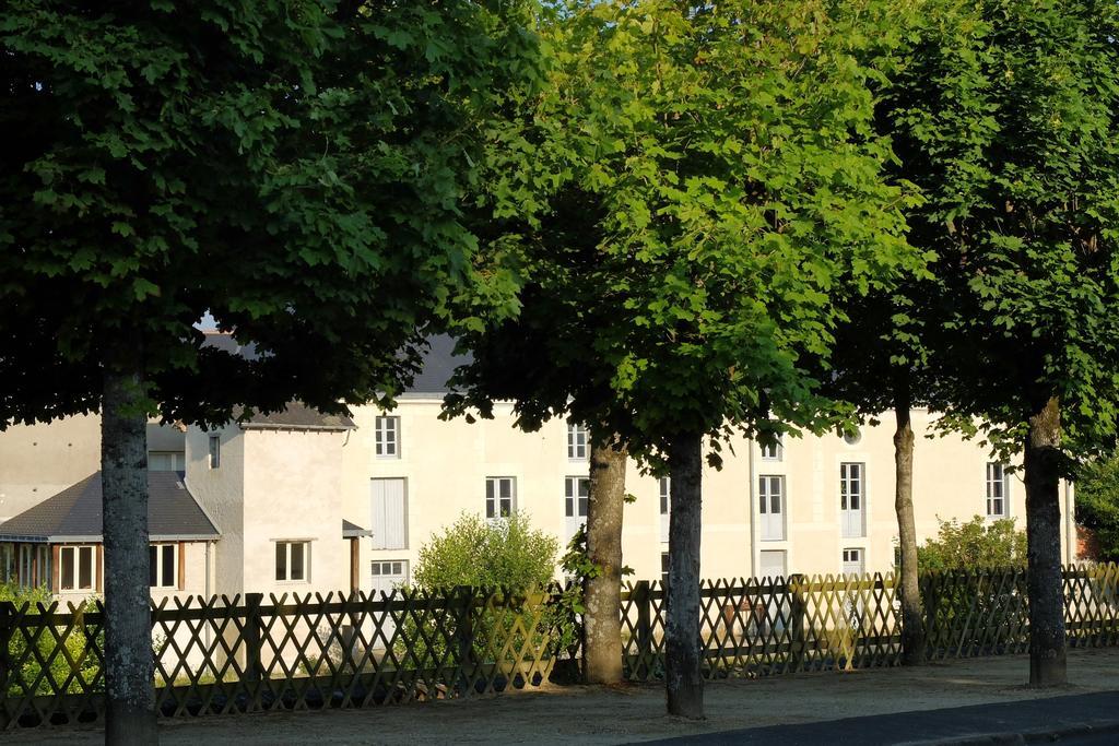 Gite Des Grands Moulins De Bauge Bauge-en-Anjou Exterior foto